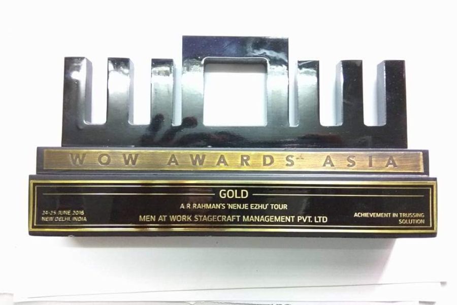 BEST TRUSSING COMPANY FOR ACHIEVEMENT IN TRUSSING SOLUTION ( 2016 ) at the WOW AWARDS held in Delhi